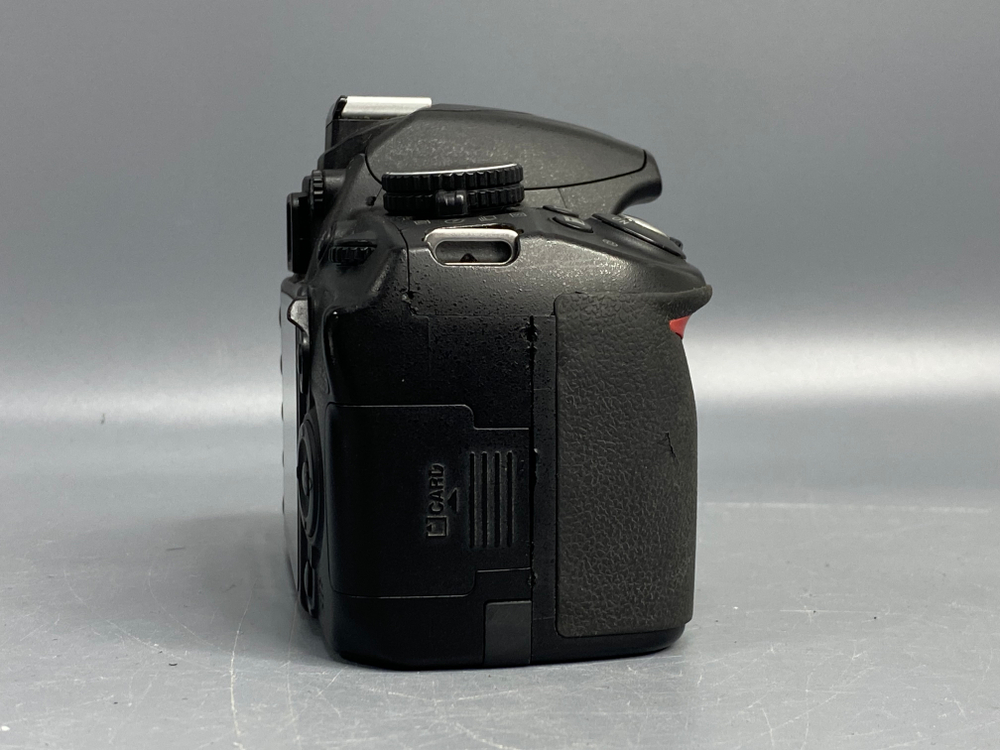 Nikon D3100 не работает