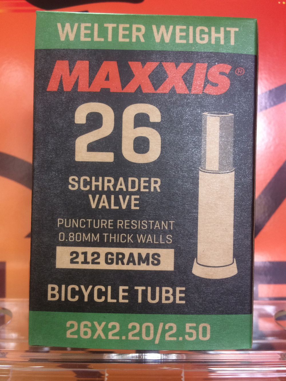 Камера Maxxis Welter Weight 26x2.20/2.50 0.8 мм авто нип. (IB67706200)Тайвань