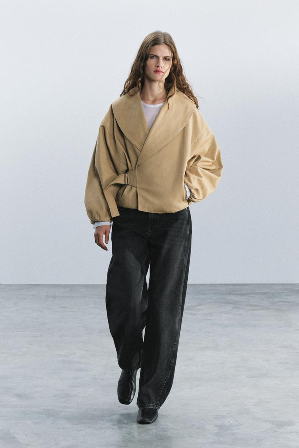 ZARA КОРОТКАЯ КУРТКА С ПРЯЖКОЙ — ZW COLLECTION, РЫЖЕВАТО-КОРИЧНЕВЫЙ