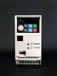 Преобразователь частотный В100-BSD1.5KW