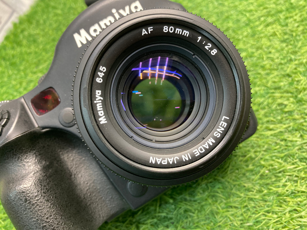 Mamiya 645 AFD + Mamiya 645 AF 80mm 2.8