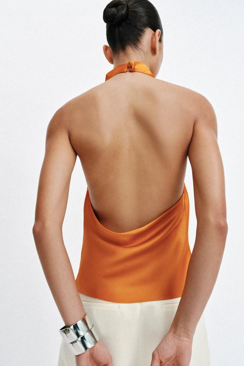 ZARA АТЛАСНЫЙ ТОП С ГОРЛОВИНОЙ ХАЛТЕР, ОРАНЖЕВЫЙ