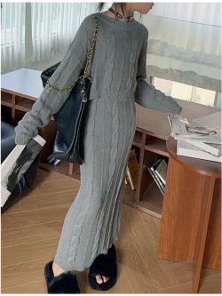 Костюм вязаный