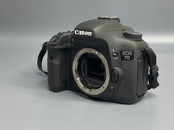 Canon EOS 7D 10 000 кадров.