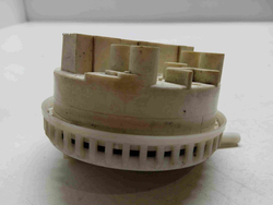 FE1014N кт303 Датчик уровня воды 132082230 стиральной машины Zanussi FE1014N4N