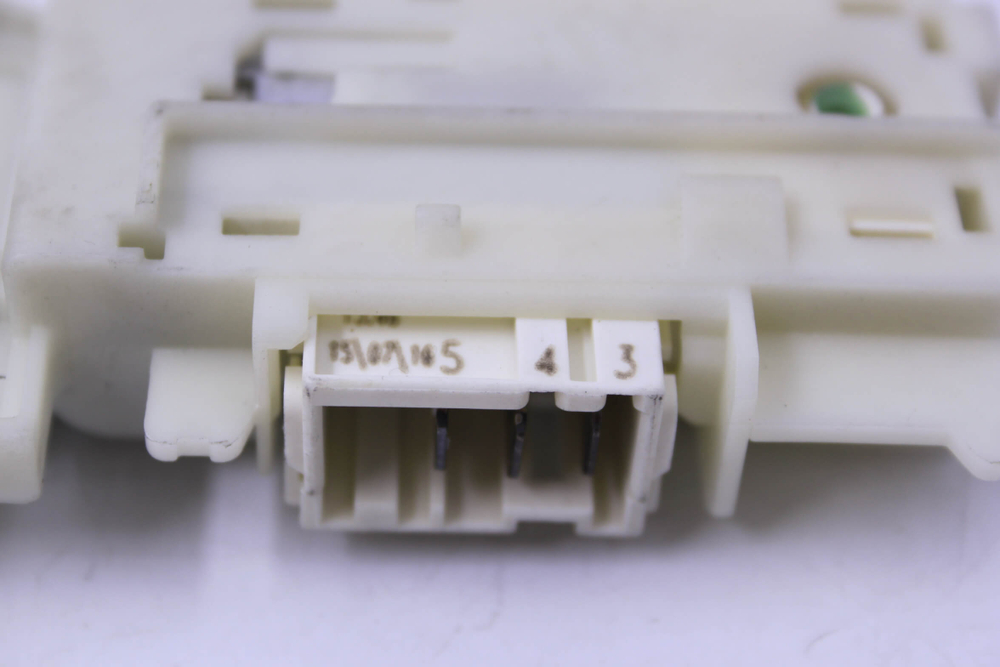 Устройство блокировки люка стиральной машины Electrolux 132693902