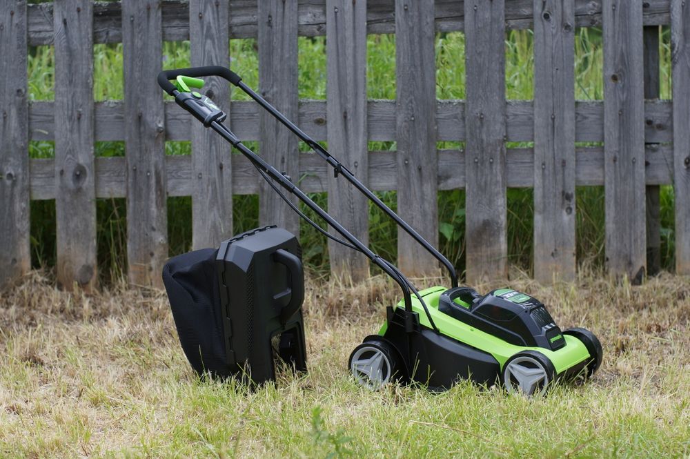 Аккумуляторная газонокосилка Greenworks G24LM32K2, 2509607, 24v, 32 см, в комплекте с АКБ 2 А·ч и ЗУ