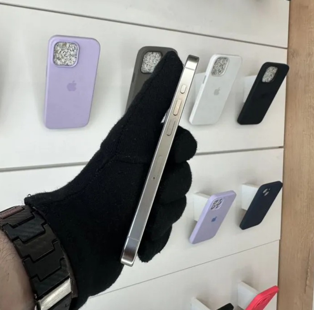 iPhone 15 Pro, 256 ГБ б/у
