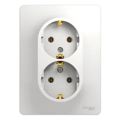 Розетка двойная с заземлением без шторок Systeme Electric Glossa Белый GSL000124