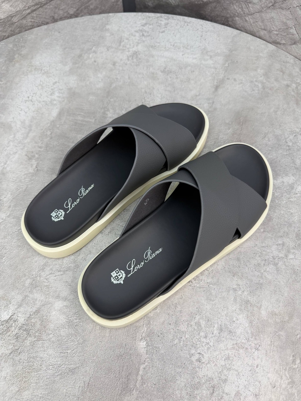 Шлепанцы Loro Piana