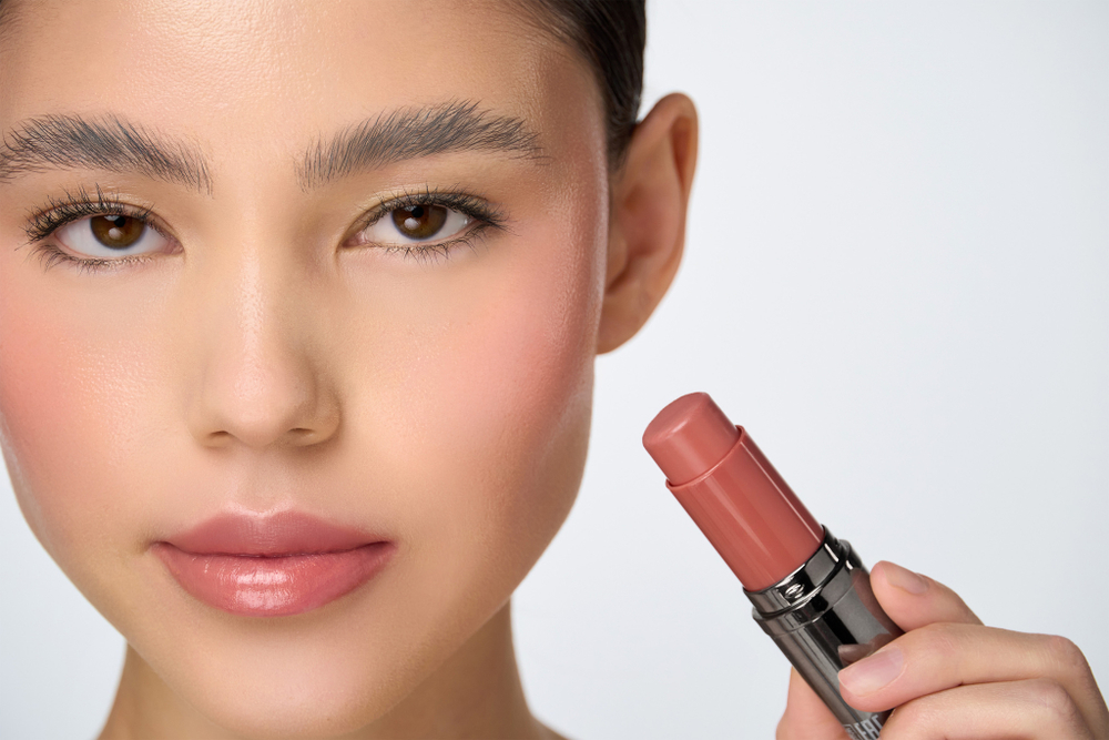 Кремовые румяна в стике CREAMY GLOW BLUSH STICK