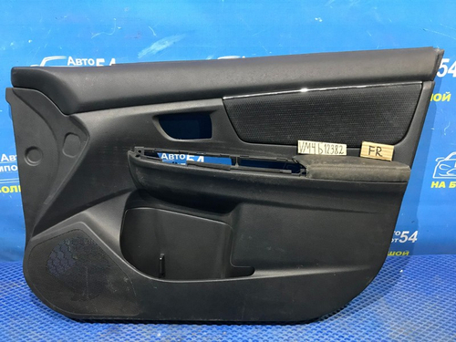 Обшивка двери SUBARU LEVORG 2014-2020
