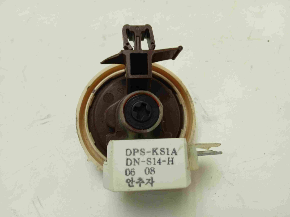 WF8590NMW9 кт228 Датчик уровня воды для стиральной машины Samsung WF8590NMW9 б/у