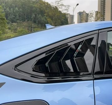 Накладки на окна (жабры) Chery Arrizo 8 2022-2024 чёрный глянец