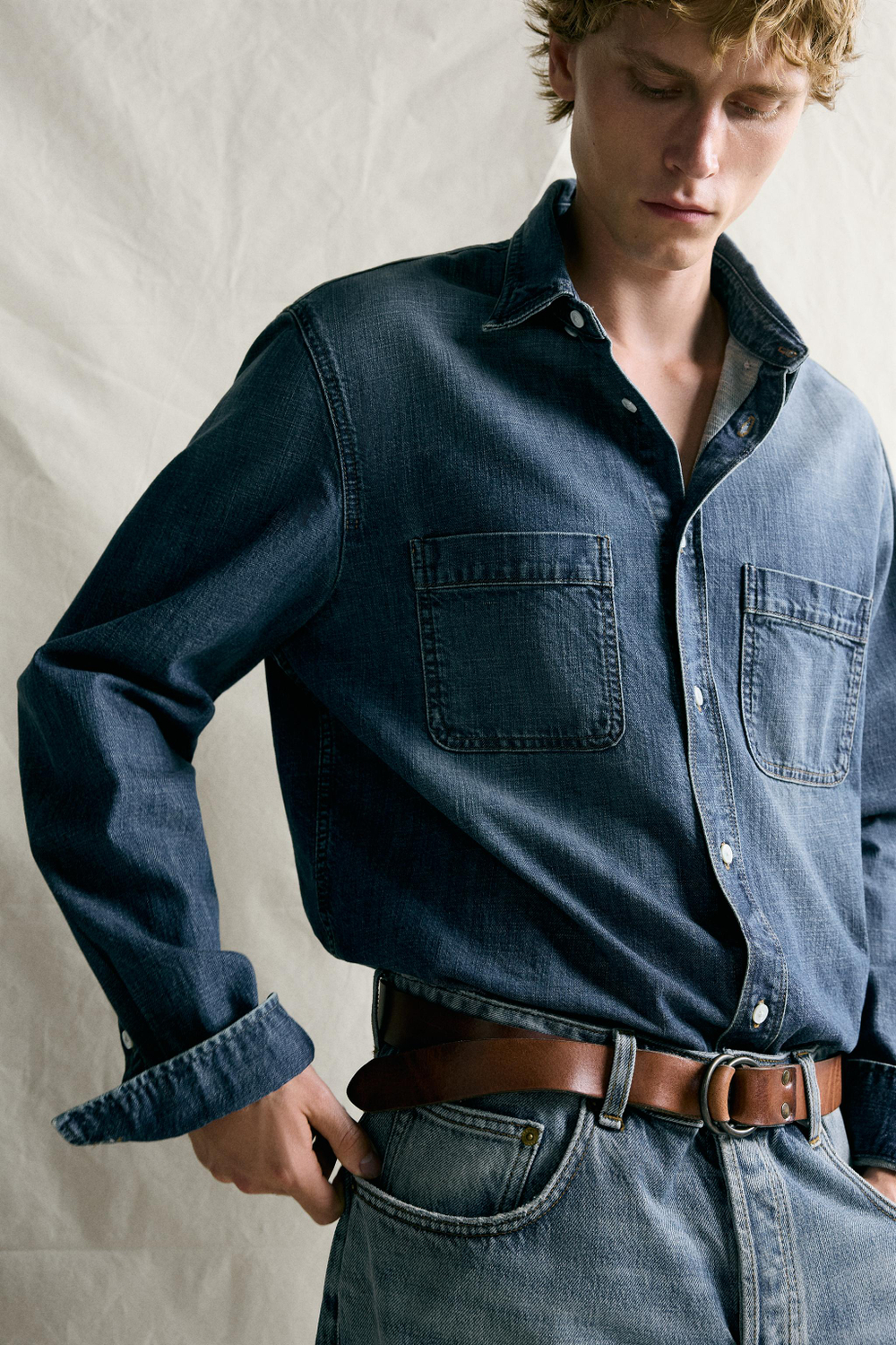 ДЖИНСОВАЯ РУБАШКА КЛАССИЧЕСКОГО КРОЯ — ZARA