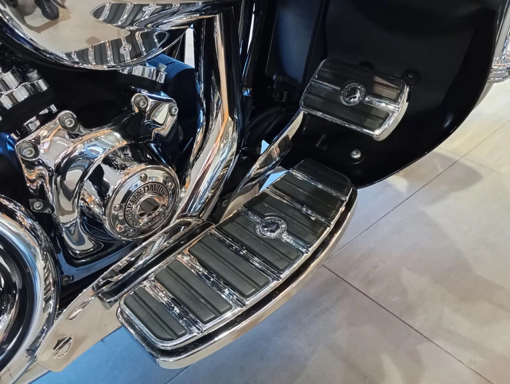 HARLEY-DAVIDSON TRIGLIDE ULTRA 2015