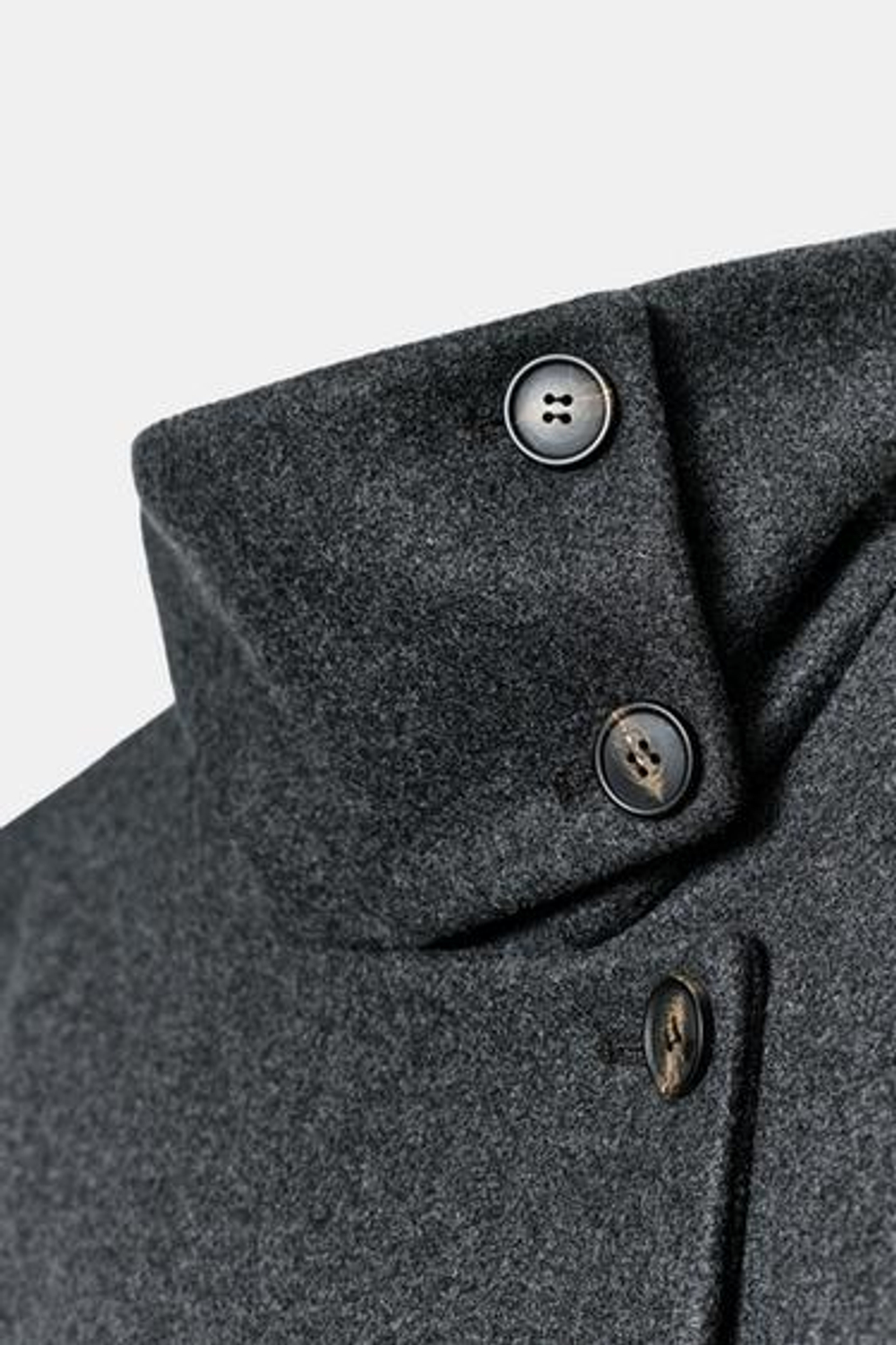 Короткий пальто с высоким воротником - ZARA