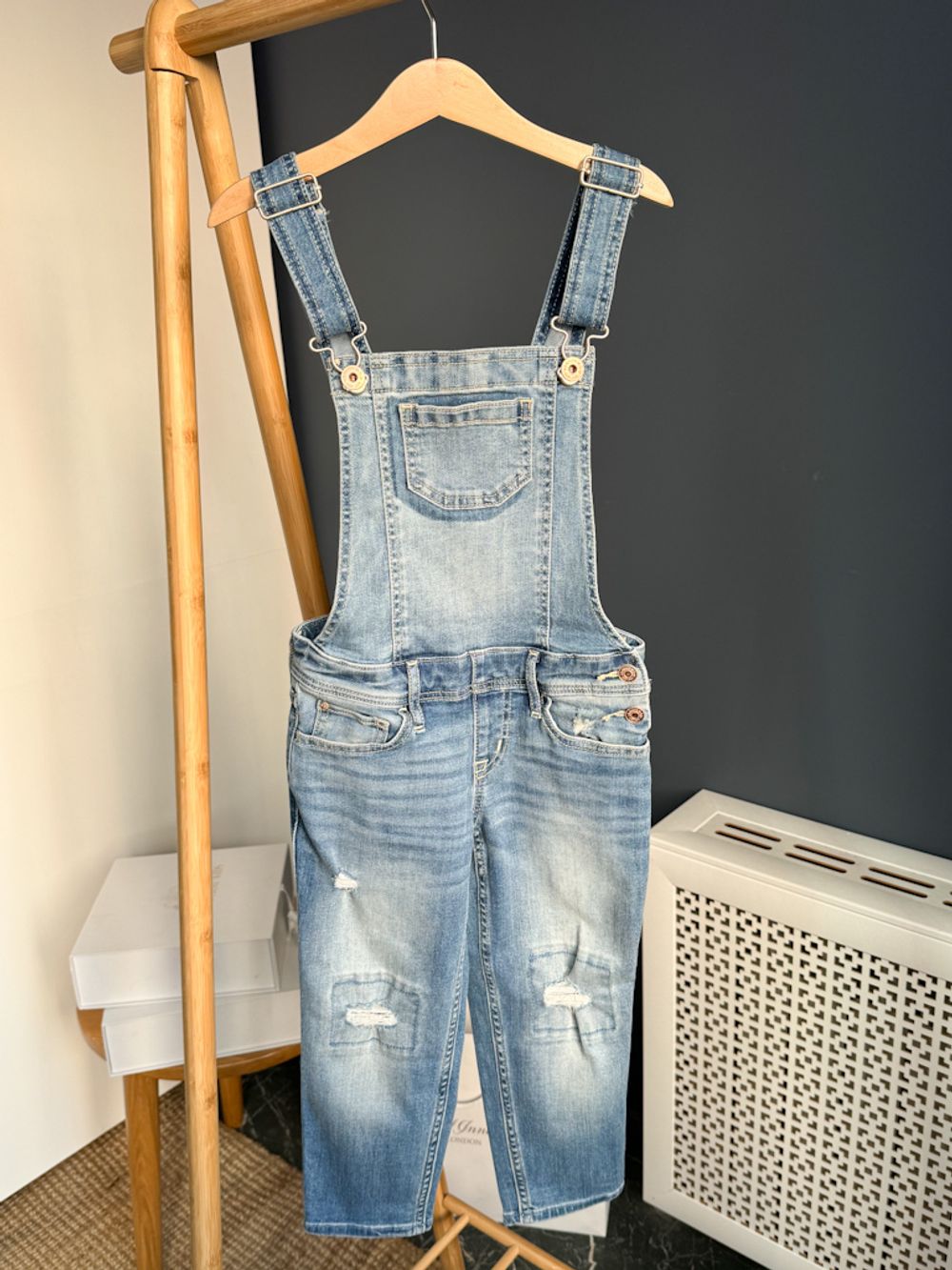 Джинсовый комбинезон Abercrombie, 110