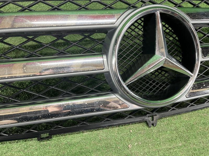 Решетка радиатора Mercedes G W463 (2012-2018)
