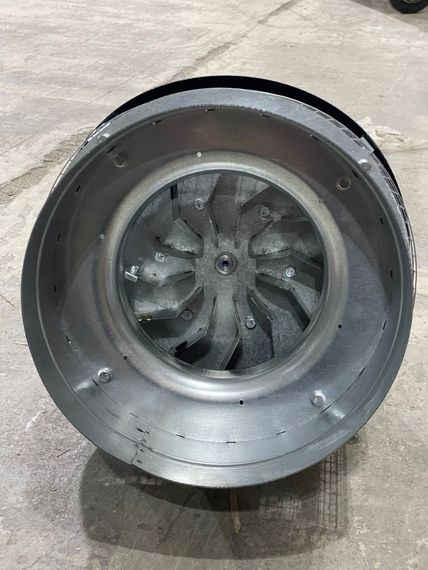 Крышный жаростойкий вентилятор ВКР 300 черный (RAL 9005, d300мм, +120 °C)