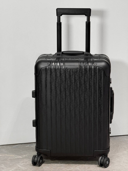 Дорожный чемодан Rimowa х Christian Dior