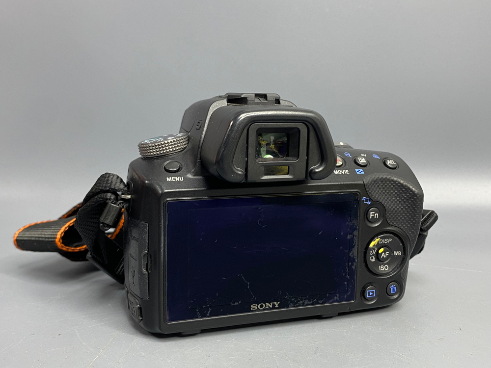 Sony A35 Body сломанная