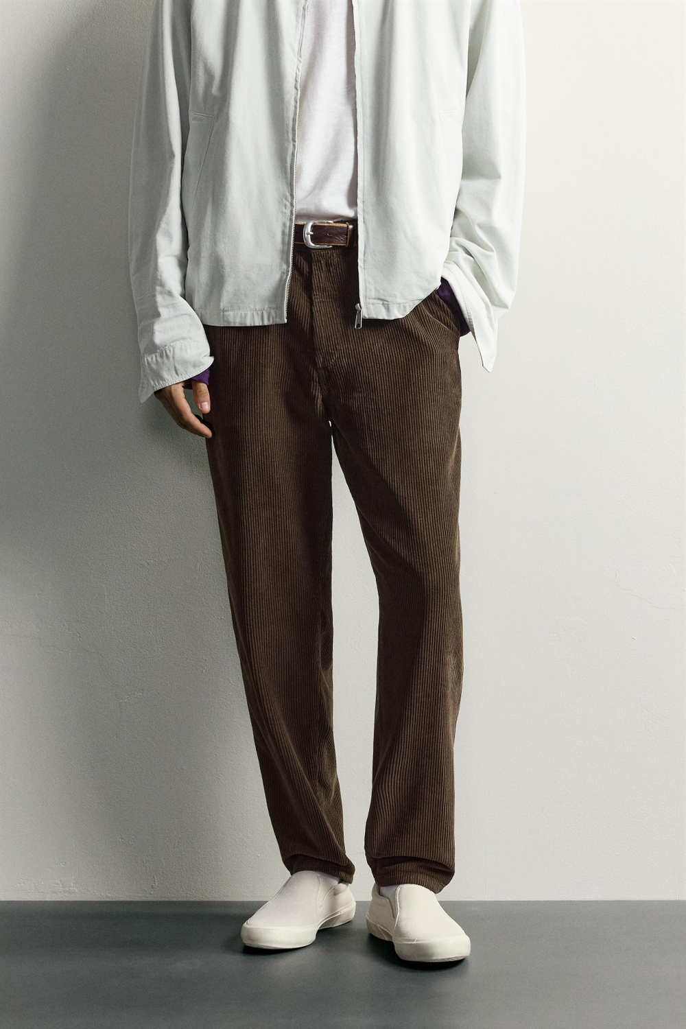 ВЕЛЬВЕТОВЫЕ БРЮКИ CARROT FIT С ЭФФЕКТОМ ПОТЕРТОСТИ — ZARA