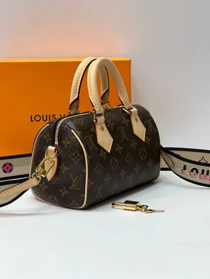 Сумка Louis Vuitton Speedy с плечевым ремнем Monogram