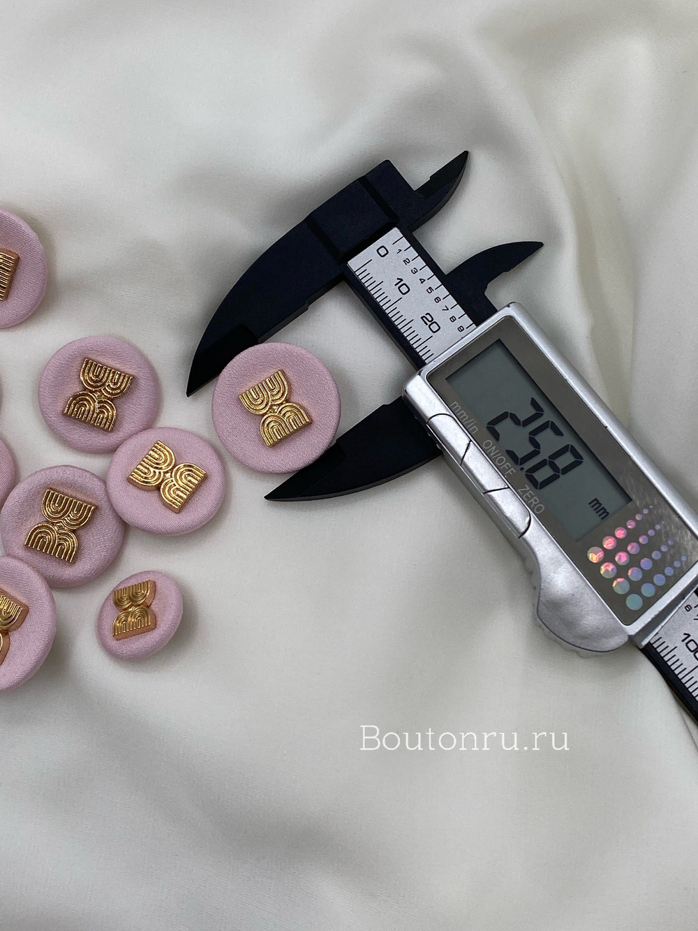 Пуговицы текстильные розовые с золотом