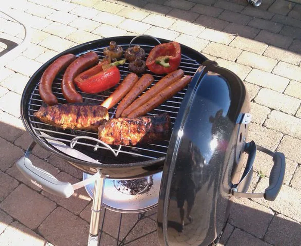 Угольный гриль Weber Compact Kettle 47 см (черный)