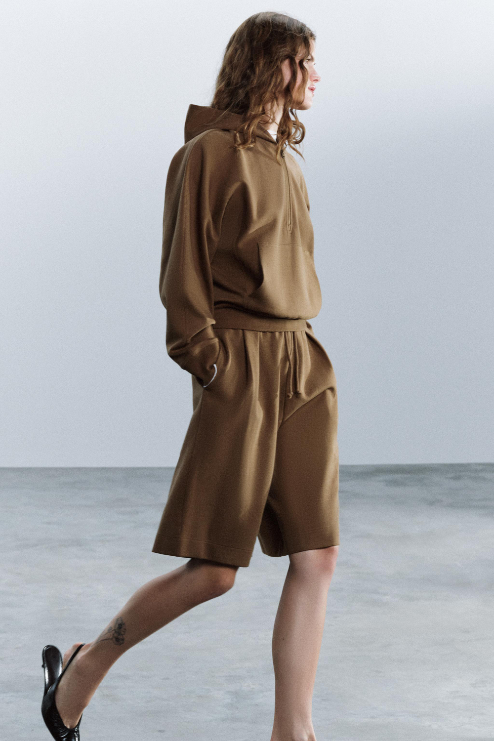 ШОРТЫ С ЗАЩИПАМИ — ZARA
