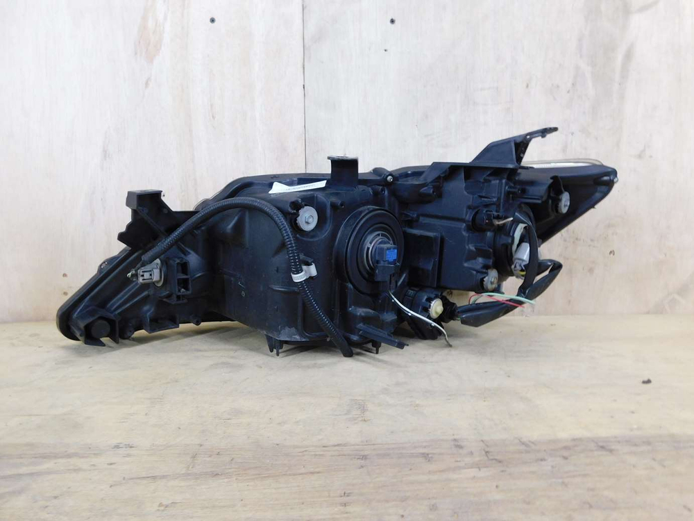 фара правая Toyota Allion NZT260 ZRT265 20-451