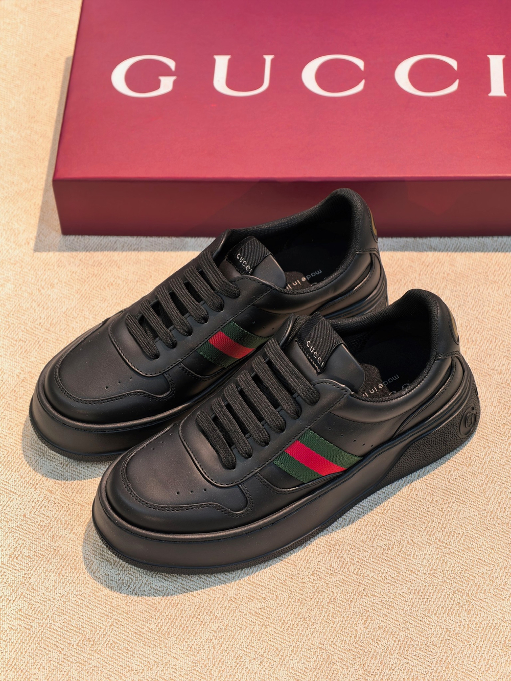 Кроссовки Gucci
