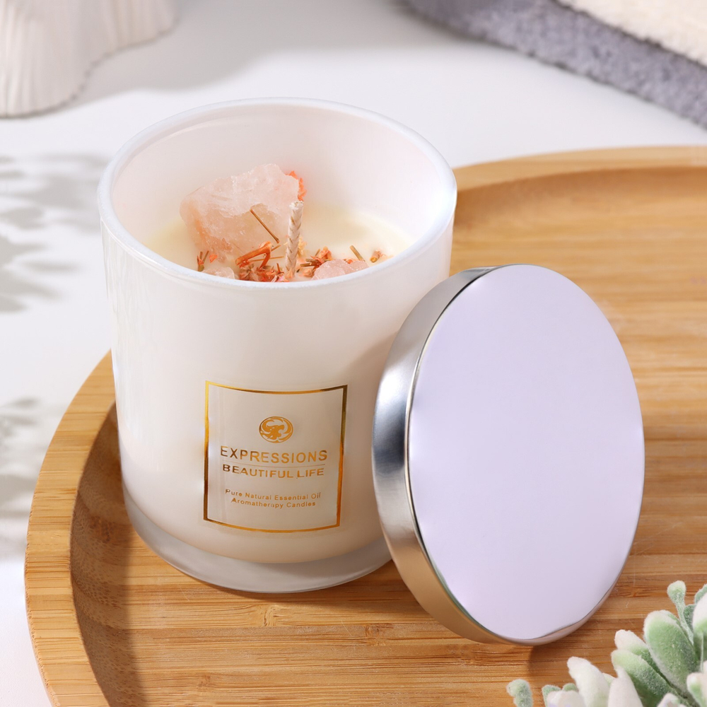 Ароматическая свеча в стакане Scented Candle, английская груша и фрезия