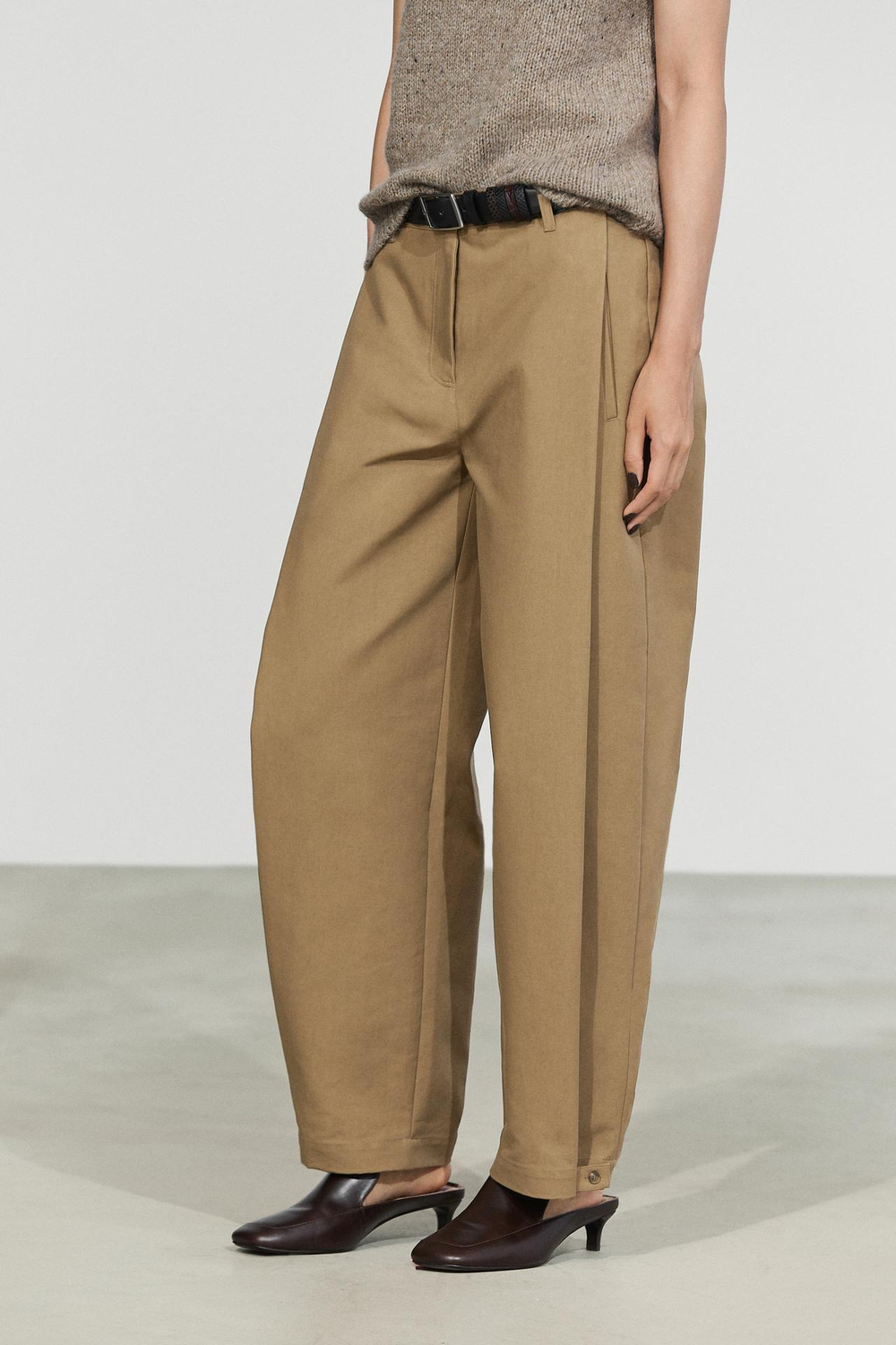 Massimo Dutti Брюки прямого кроя с боковыми складками, кротово-коричневый