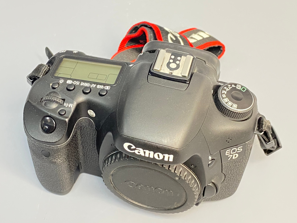 Canon 7D 7000 кадров
