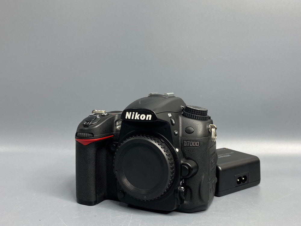 Nikon D7000