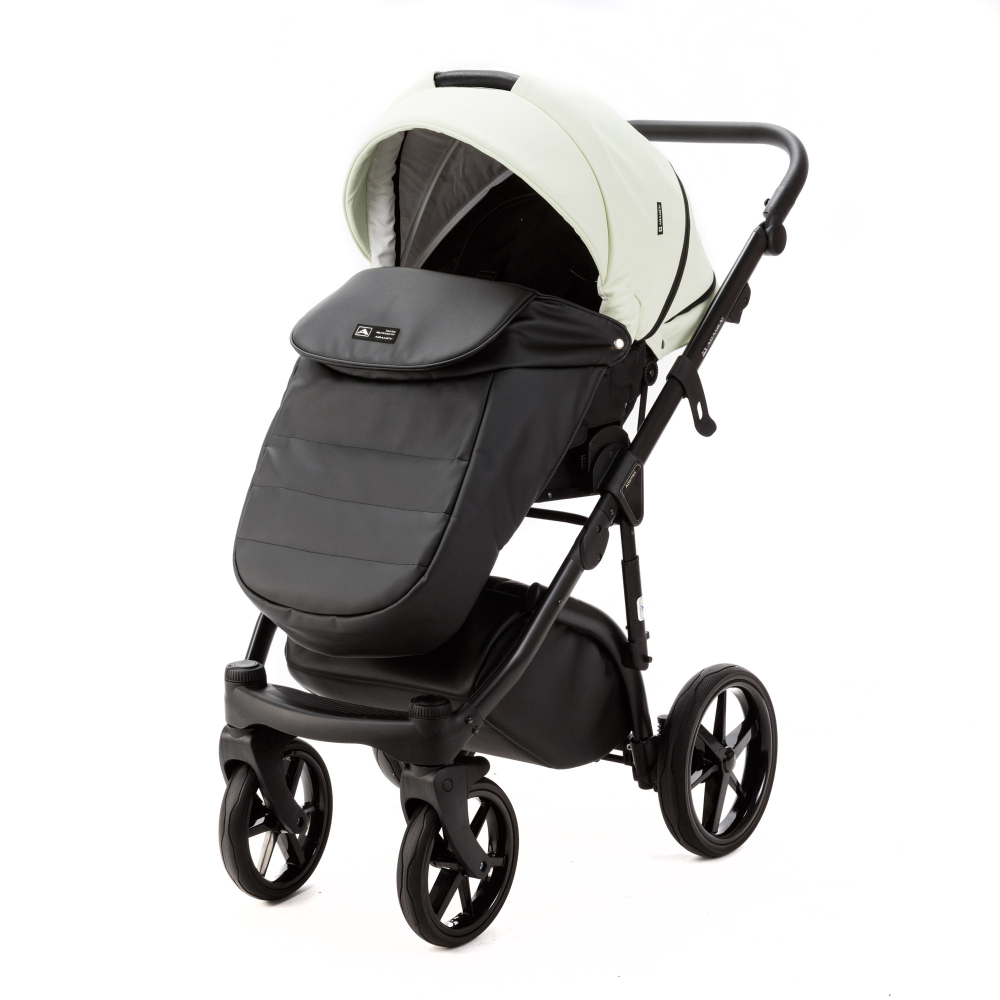 Детская универсальная коляска Adamex NOLA Deluxe 2 в 1 N-SD104 (Кремовая экокожа, Черная экокожа)