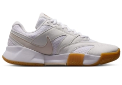 Женские теннисные кроссовки Nike Court Lite 4 - white/lt orewood/summit white/linien