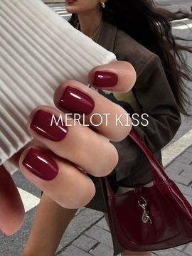 Лак для ногтей Merlot Kiss Navi 10 мл