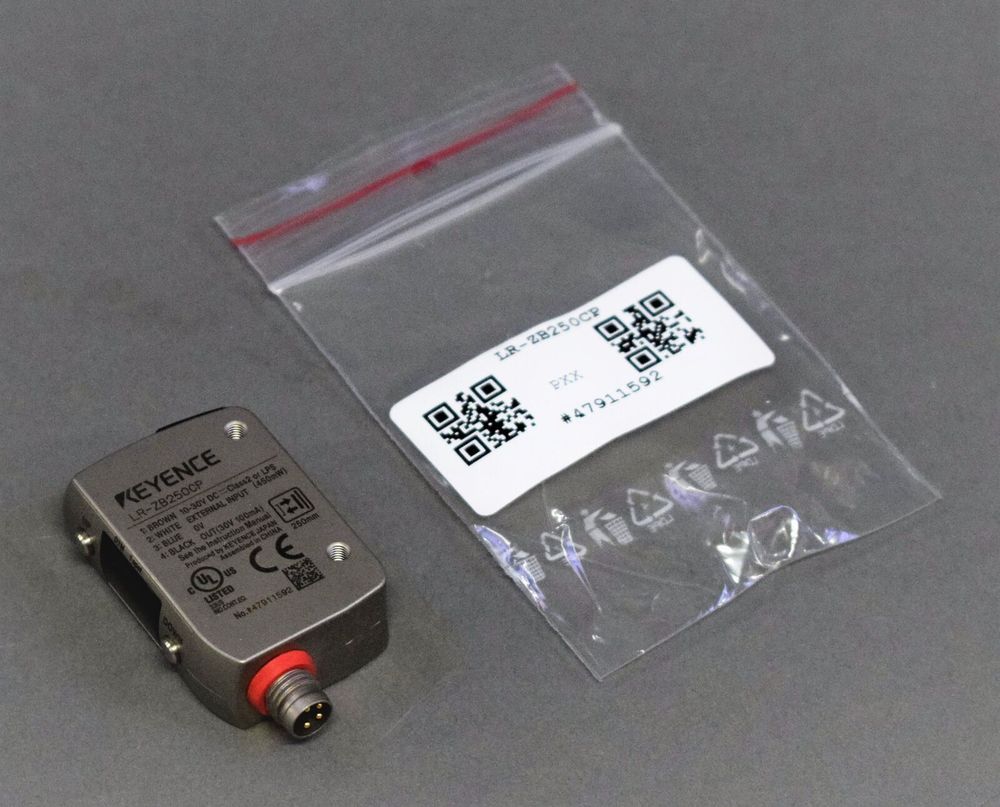 KEYENCE LR-ZB250CP KEYENCE LR-ZB250CP