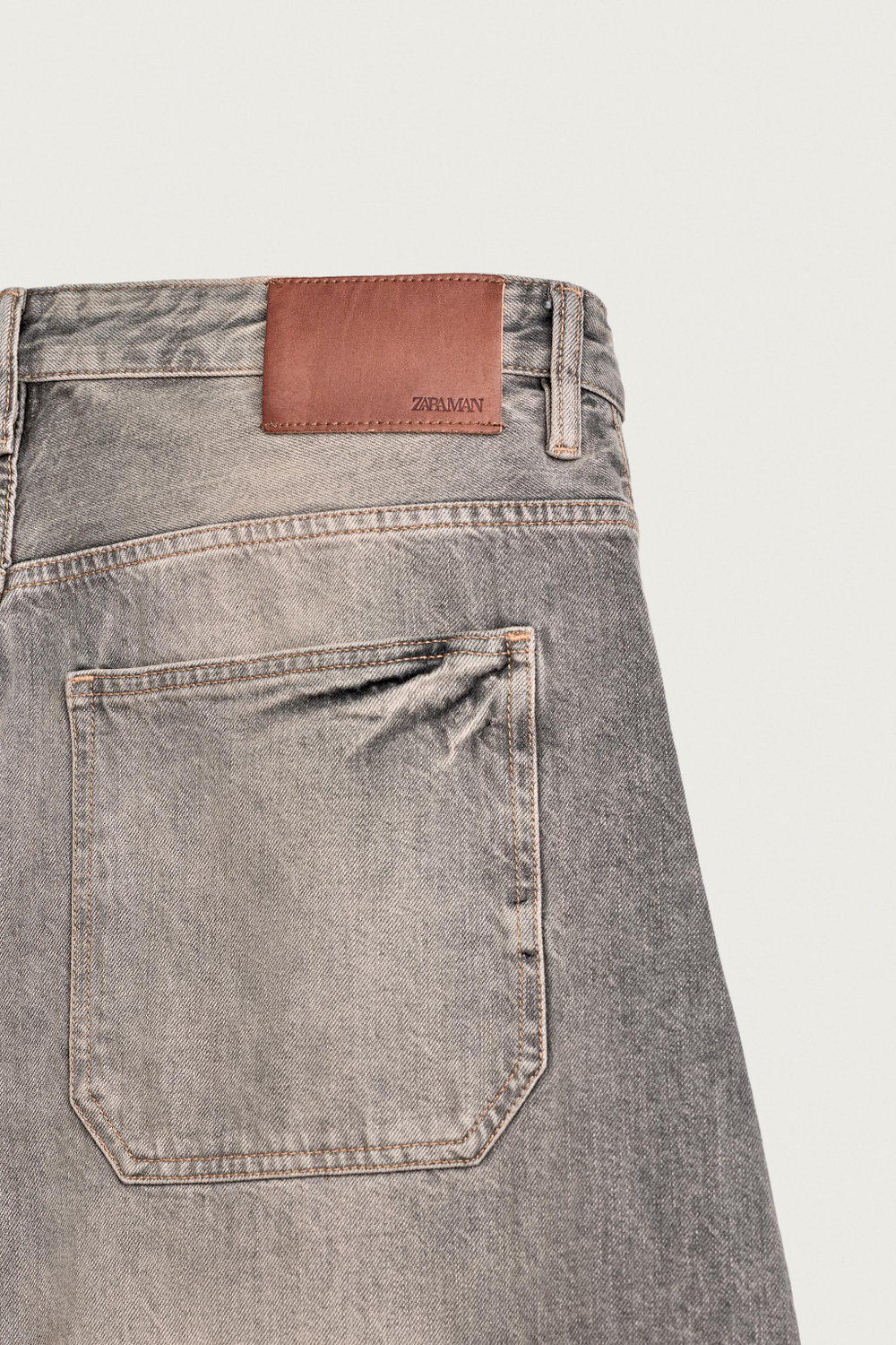 ДЖИНСЫ LOOSE BARREL FIT — ZARA