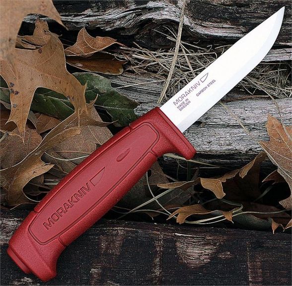 Цена наНож Morakniv Basic 511, углеродистая сталь, пластик, красный