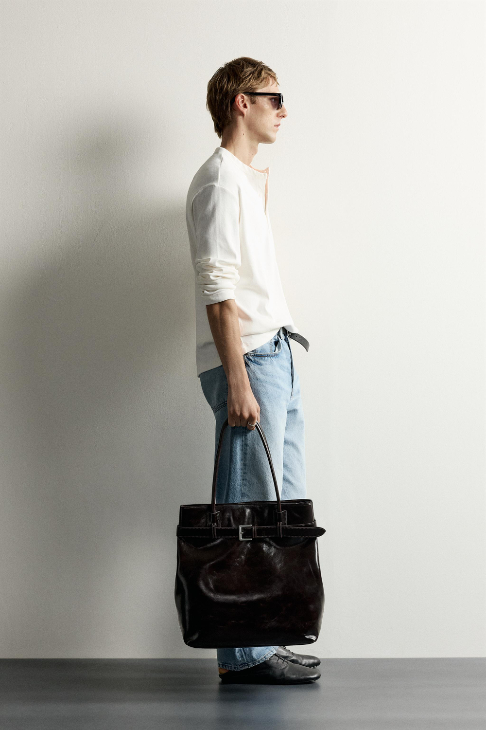 ФУТБОЛКА RELAXED FIT С ВОРОТНИКОМ НА ПУГОВИЦАХ — ZARA