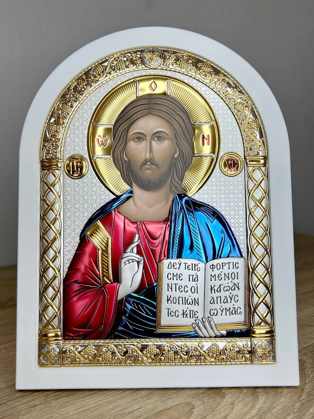 Спаситель, икона арочная, белое дерево, эмаль 206х275