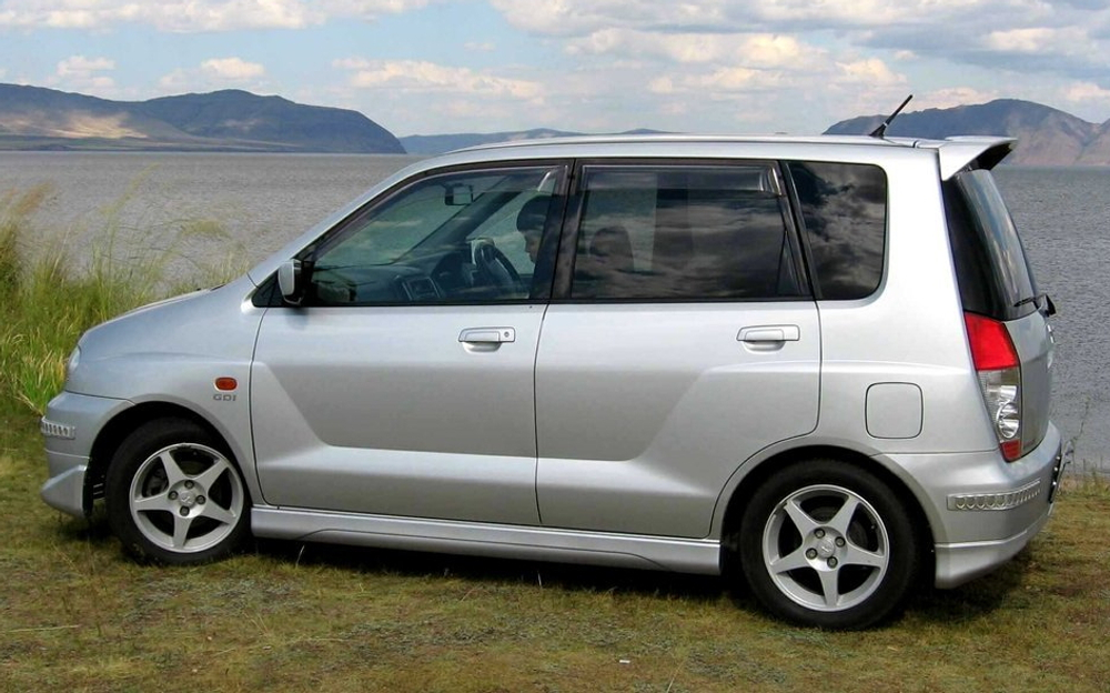 Арка правая Mitsubishi Mirage Dingo 1998-2003
