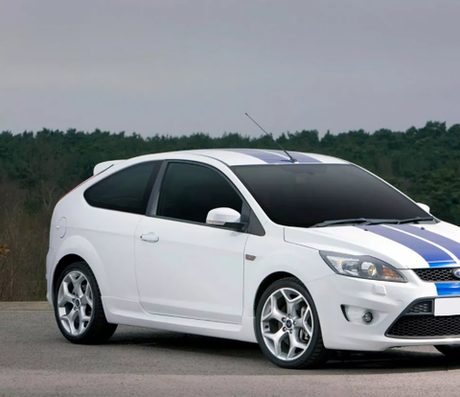 Накладки на пороги ST ABS (HB) на Ford Focus 2