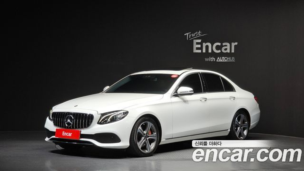 Mercedes-Benz E-Class E300 Avantgarde — 2019
