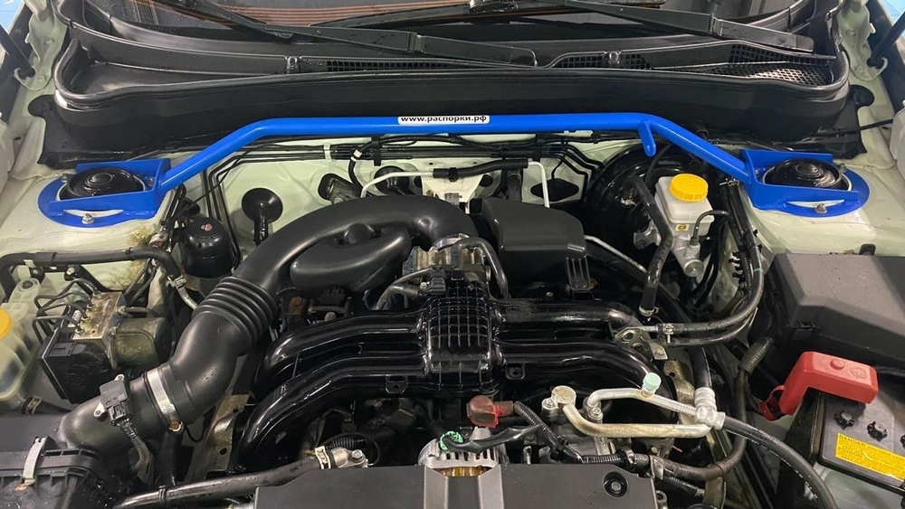 Распорка передних стоек (цельная) Subaru Forester 3 (SH) и Subaru Impreza (GH)