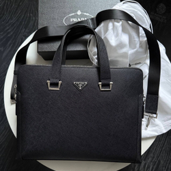 Портфель Prada